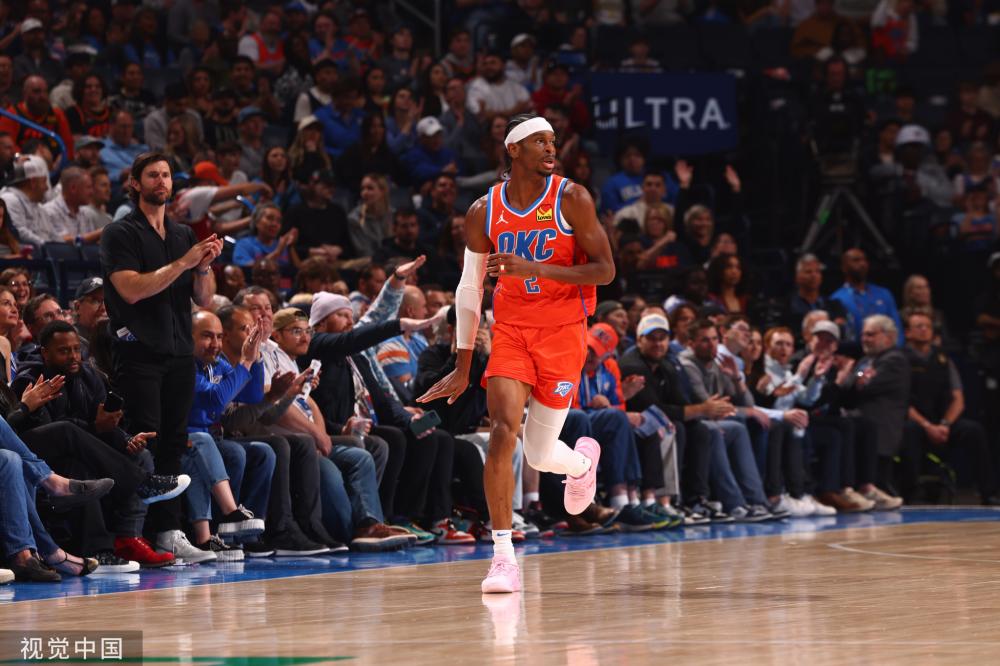 队在困境中 队在困境中