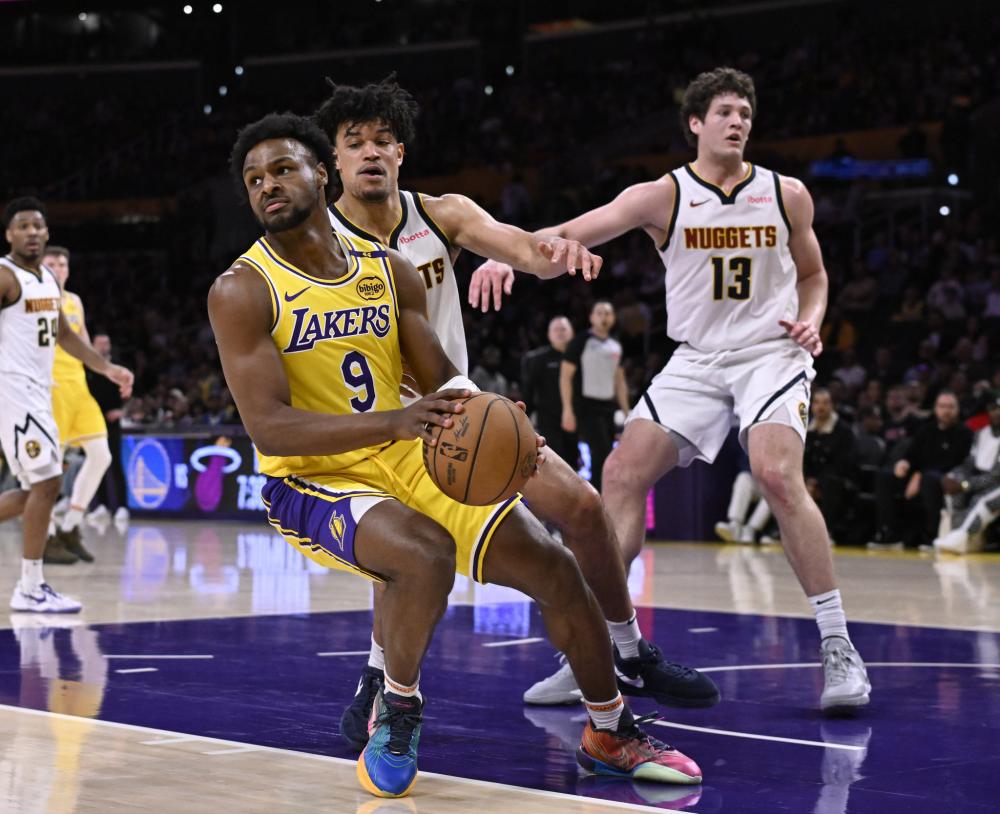 常态化的背 常态化的背